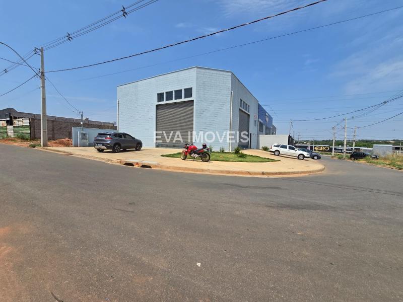 Galpão comercial 250m² com mezanino – Residencial Brasil Central