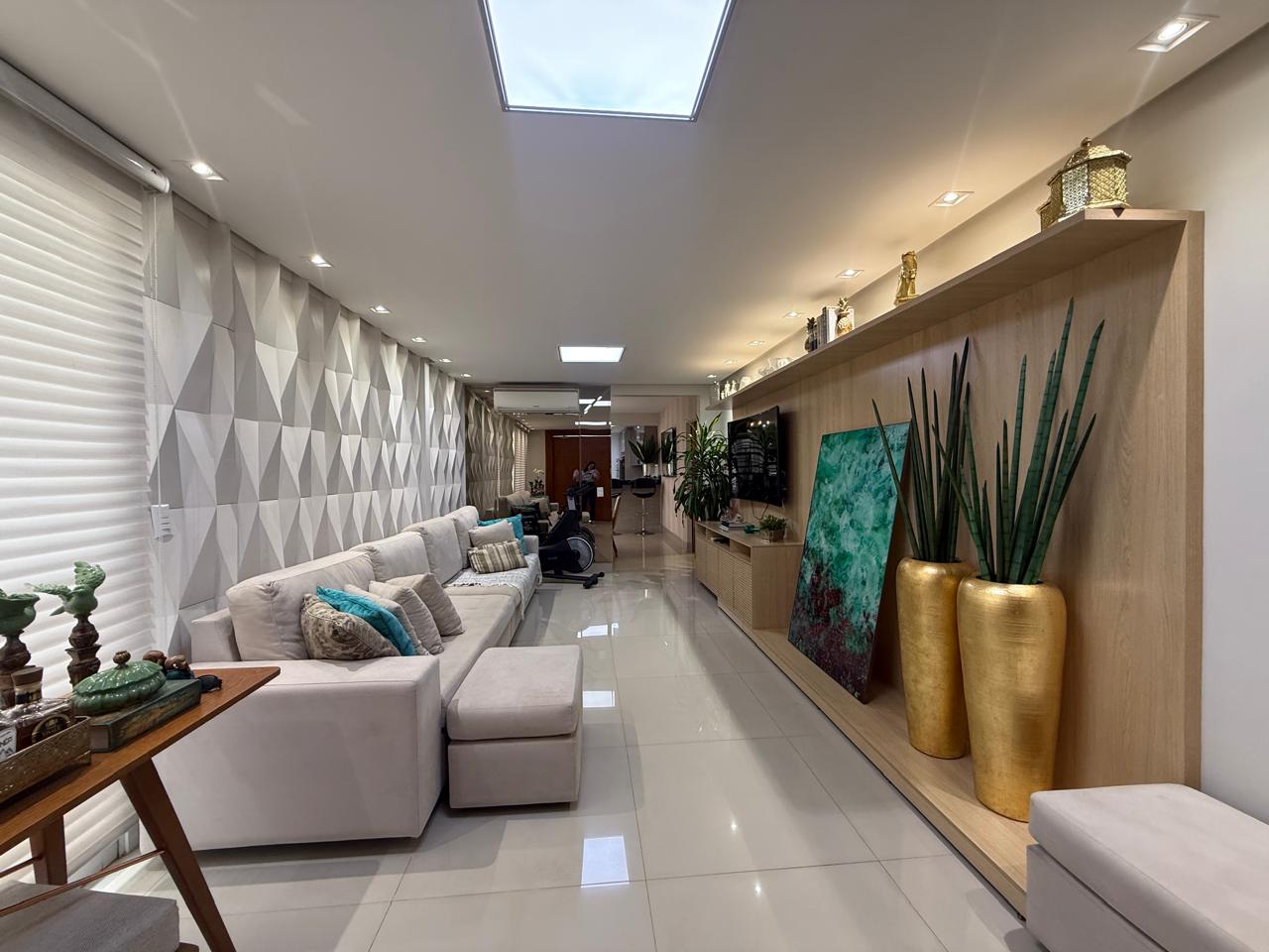 Casa moderna com 3 suítes – Jardim América